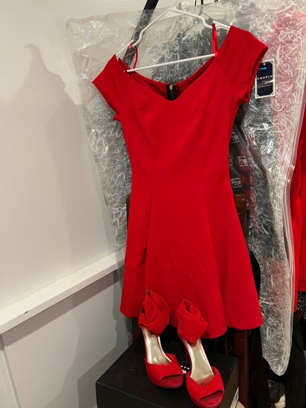 Chic Red Cap-Sleeve Fit & Flare Mini Dress